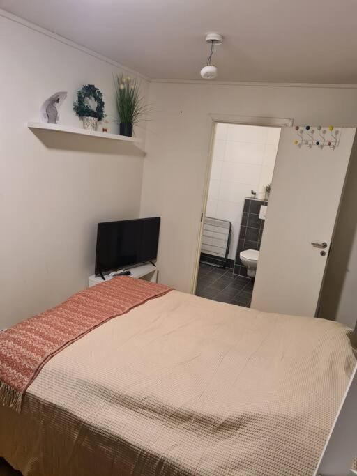 Small Studio Appartment Tromso Bagian luar foto