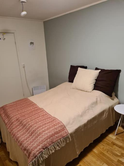 Small Studio Appartment Tromso Bagian luar foto